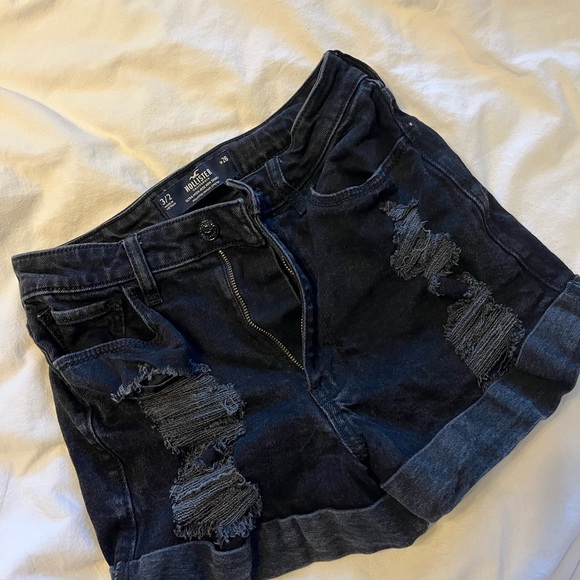 Black hollister high waisted denim shorts - Picture 1 of 4